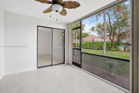 Copropriété à vendre à Aventura, Floride: 3 chambres, 125.79 m2 № 2244384 - photo 6