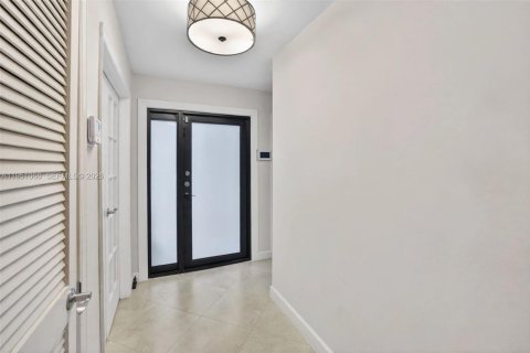 Copropriété à vendre à Aventura, Floride: 3 chambres, 125.79 m2 № 2244384 - photo 14