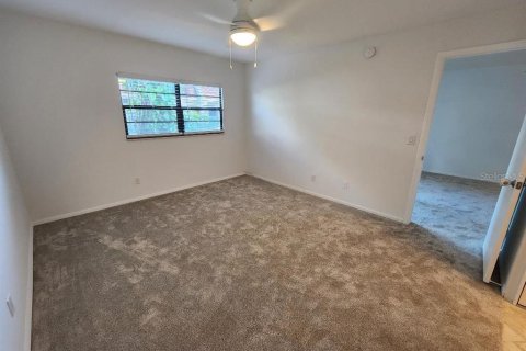 House in Seminole, Florida 2 bedrooms, 74.79 sq.m. № 1912681 - photo 12