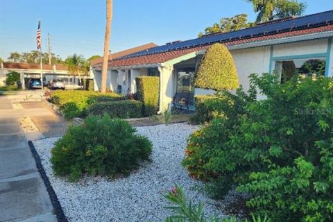 House in Seminole, Florida 2 bedrooms, 74.79 sq.m. № 1912681 - photo 4