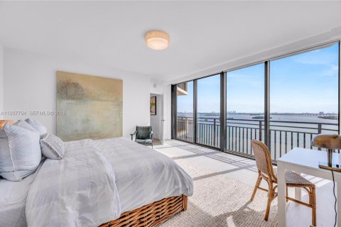 Condominio en venta en Miami, Florida, 2 dormitorios, 163.79 m2 № 2000264 - foto 15