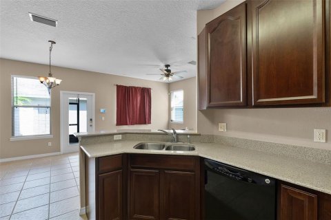 Townhouse in Windermere, Florida 2 bedrooms, 140.28 sq.m. № 1791626 - photo 9