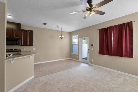 Townhouse in Windermere, Florida 2 bedrooms, 140.28 sq.m. № 1791626 - photo 6