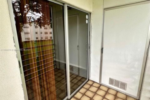 Condominio en alquiler en Boca Raton, Florida, 2 dormitorios, 77.57 m2 № 1948841 - foto 10