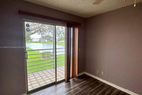 Condominio en alquiler en Boca Raton, Florida, 2 dormitorios, 77.57 m2 № 1948841 - foto 4