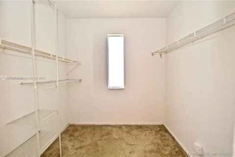 Condominio en venta en Lauderhill, Florida, 3 dormitorios, 100.33 m2 № 1977682 - foto 6