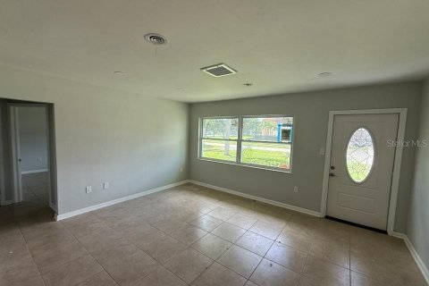 House in Sarasota, Florida 3 bedrooms, 115.48 sq.m. № 1880918 - photo 3