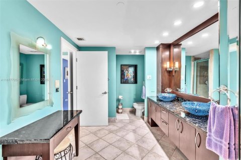 Condominio en venta en Aventura, Florida, 2 dormitorios, 139.35 m2 № 1925150 - foto 25