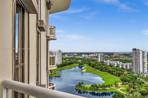 Condominio en venta en Aventura, Florida, 2 dormitorios, 139.35 m2 № 1925150 - foto 19