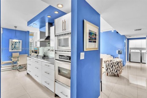 Condominio en venta en Aventura, Florida, 2 dormitorios, 139.35 m2 № 1925150 - foto 9
