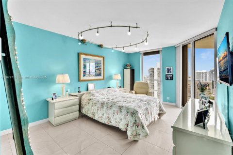 Condominio en venta en Aventura, Florida, 2 dormitorios, 139.35 m2 № 1925150 - foto 20