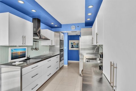 Condominio en venta en Aventura, Florida, 2 dormitorios, 139.35 m2 № 1925150 - foto 16
