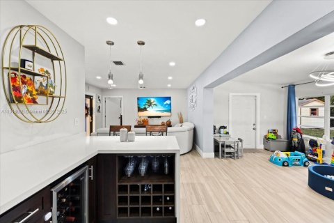 Купить виллу или дом в Хайалиа, Флорида 3 спальни, 108.23м2, № 1972241 - фото 11