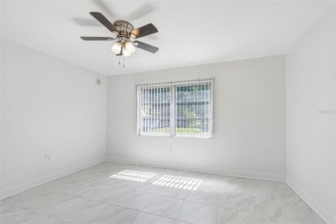 Condo in Clearwater, Florida, 1 bedroom № 2237698 - photo 21