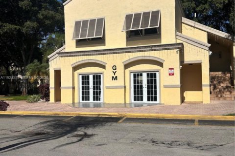 Купить кондоминиум в Дорал, Флорида 1 спальня, 65.96м2, № 1974170 - фото 12