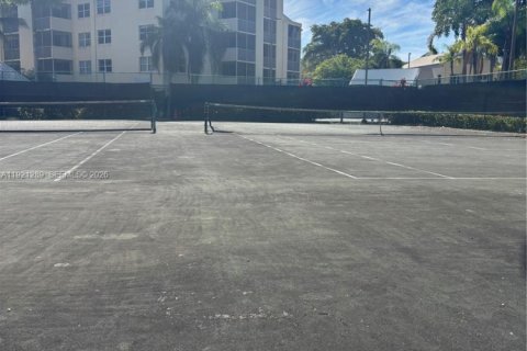 Купить кондоминиум в Дорал, Флорида 1 спальня, 65.96м2, № 1974170 - фото 15