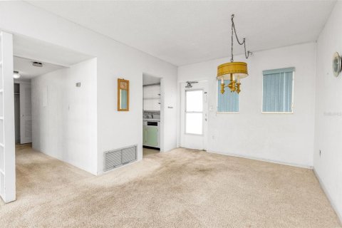 Copropriété à vendre à Redington Beach, Floride: 1 chambre, 65.03 m2 № 2406382 - photo 11
