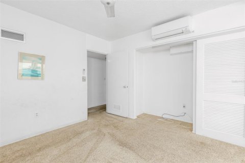 Copropriété à vendre à Redington Beach, Floride: 1 chambre, 65.03 m2 № 2406382 - photo 25