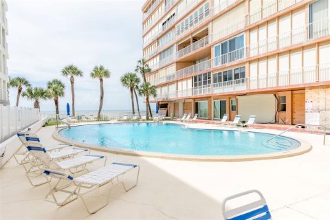 Copropriété à vendre à Redington Beach, Floride: 1 chambre, 65.03 m2 № 2406382 - photo 30