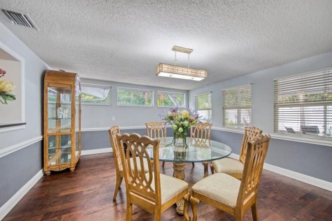 House in Largo, Florida 3 bedrooms, 177.44 sq.m. № 1789664 - photo 14