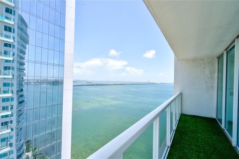 Condo in Miami, Florida, 2 bedrooms  № 1938916 - photo 28