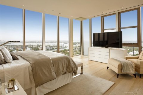 Condominio en alquiler en Bal Harbour, Florida, 3 dormitorios, 319.49 m2 № 2054826 - foto 10