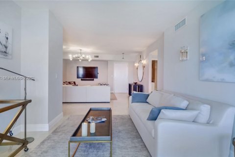 Condo in Miami Beach, Florida, 2 bedrooms  № 2080193 - photo 8