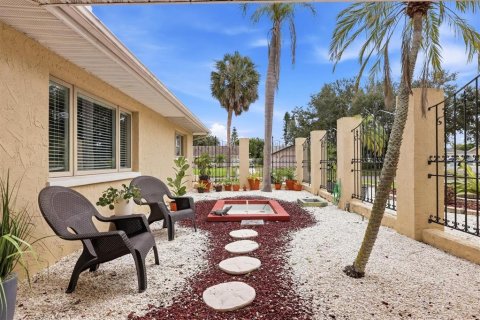 Villa ou maison à vendre à Bradenton, Floride: 3 chambres, 201.04 m2 № 2358275 - photo 6