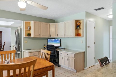 Villa ou maison à vendre à Bradenton, Floride: 3 chambres, 201.04 m2 № 2358275 - photo 21