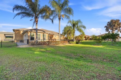 House in Polk City, Florida 1 bedroom, 114.73 sq.m. № 2330683 - photo 4