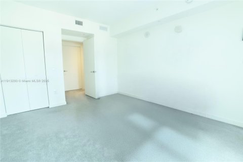 Снять в аренду кондоминиум в Майами, Флорида 1 спальня, 75.44м2, № 1968785 - фото 10