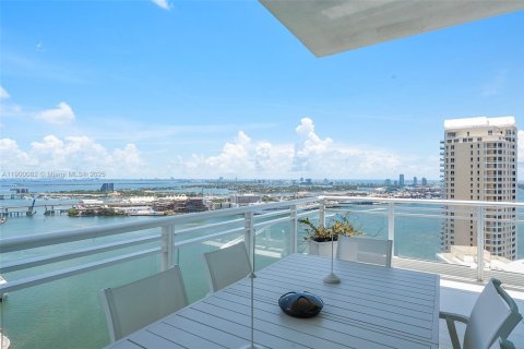 Снять в аренду кондоминиум в Майами, Флорида 4 спальни, 315.68м2, № 1952646 - фото 9