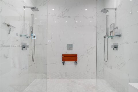 Снять в аренду кондоминиум в Майами, Флорида 4 спальни, 315.68м2, № 1952646 - фото 18