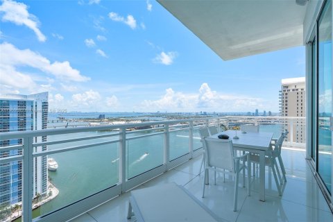 Снять в аренду кондоминиум в Майами, Флорида 4 спальни, 315.68м2, № 1952646 - фото 30