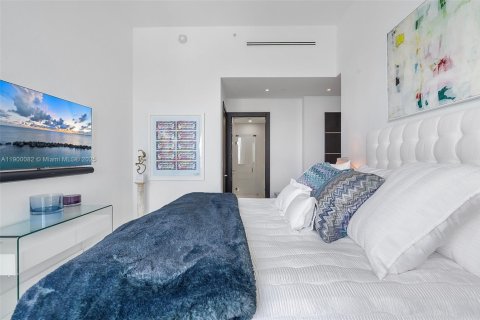Снять в аренду кондоминиум в Майами, Флорида 4 спальни, 315.68м2, № 1952646 - фото 13