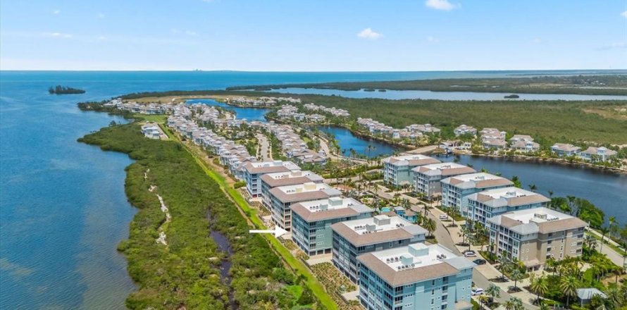 Condo in Bradenton, Florida, 3 bedrooms № 1675404