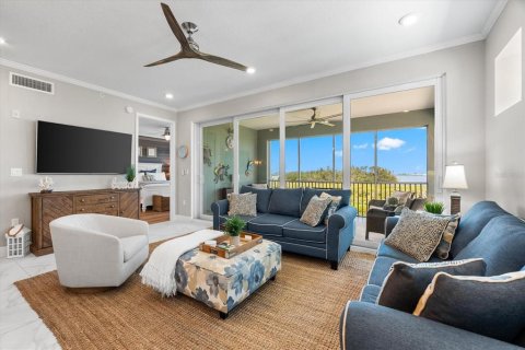 Condo in Bradenton, Florida, 3 bedrooms  № 1675404 - photo 22