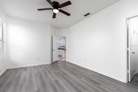 House in Oviedo, Florida 3 bedrooms, 148.09 sq.m. № 1663157 - photo 11