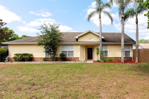 House in Oviedo, Florida 3 bedrooms, 148.09 sq.m. № 1663157 - photo 3