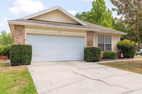 House in Oviedo, Florida 3 bedrooms, 148.09 sq.m. № 1663157 - photo 4