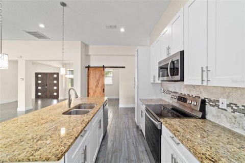 Casa en venta en Belleview, Florida, 4 dormitorios, 207.36 m2 № 1914422 - foto 22