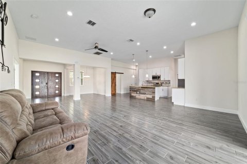 Casa en venta en Belleview, Florida, 4 dormitorios, 207.36 m2 № 1914422 - foto 15