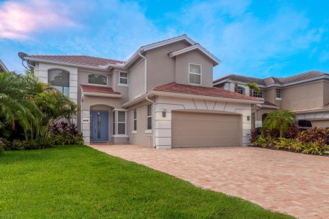 Villa ou maison à louer à West Palm Beach, Floride: 4 chambres, 237.46 m2 № 2147080 - photo 2