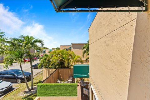 Condominio en venta en Miami, Florida, 3 dormitorios, 114.46 m2 № 2075206 - foto 21