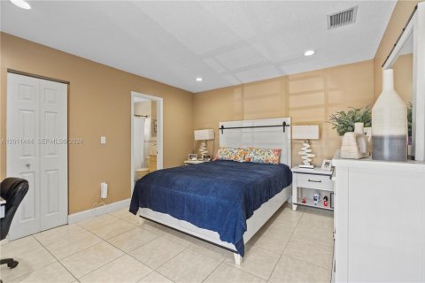 Condominio en venta en Miami, Florida, 3 dormitorios, 114.46 m2 № 2075206 - foto 11