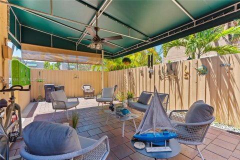 Condominio en venta en Miami, Florida, 3 dormitorios, 114.46 m2 № 2075206 - foto 9