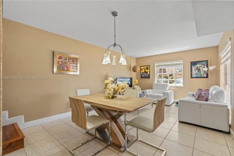 Condominio en venta en Miami, Florida, 3 dormitorios, 114.46 m2 № 2075206 - foto 27
