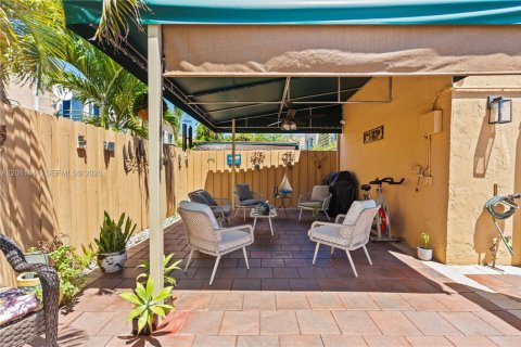 Condominio en venta en Miami, Florida, 3 dormitorios, 114.46 m2 № 2075206 - foto 5
