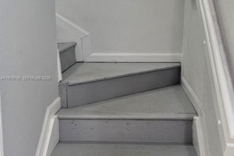 Condo in Doral, Florida, 2 bedrooms  № 2046135 - photo 10