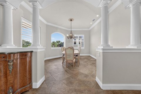 Casa en venta en Palm Coast, Florida, 6 dormitorios, 479.56 m2 № 2330406 - foto 19
